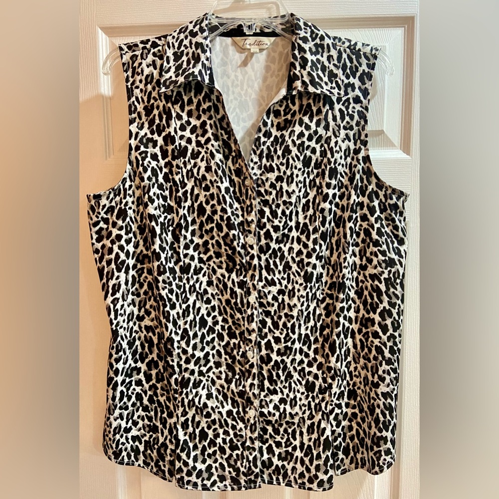 TRADITION Sleeveless black & white Leopard Print Blouse Size 14